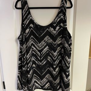 💰 Pennington’s sleeveless blouse